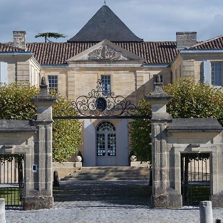 Chateau Du Tertre Arsac Bagian luar foto